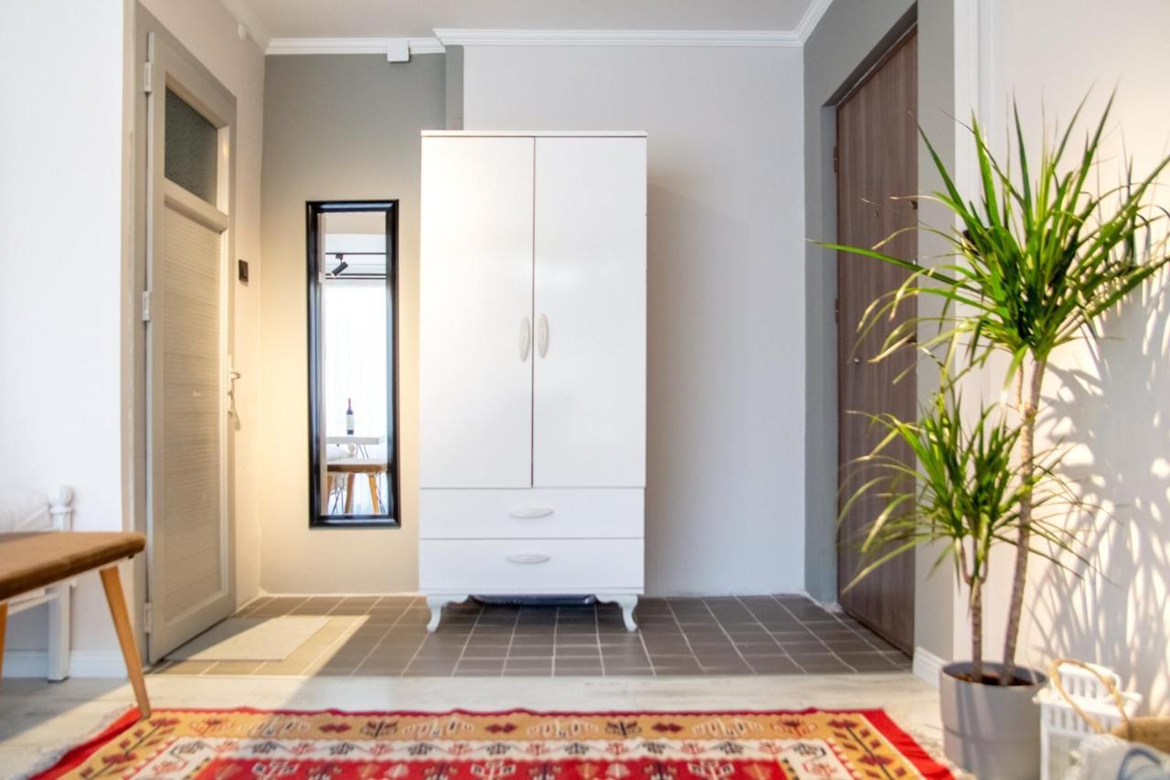 Invigorating Studio Flat Near Kordon In Alsancak Apartman İzmir Kültér fotó